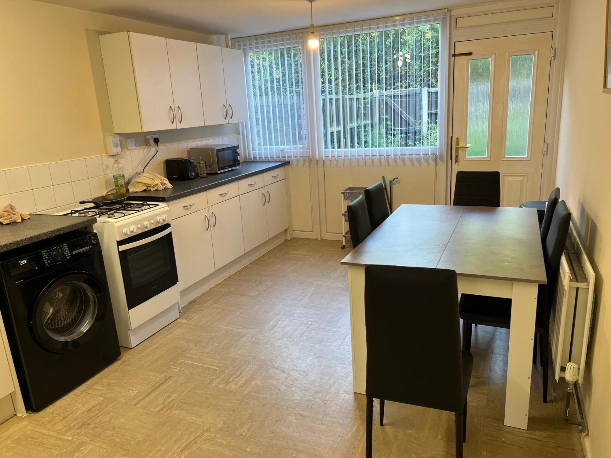 Share House Villa Runcorn Bagian luar foto